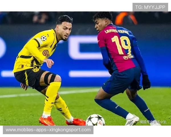 巴塞罗那中场节奏突然提速牵动前场三线整体前压 巴塞罗那中场节奏突然提速牵动前场三线整体前压