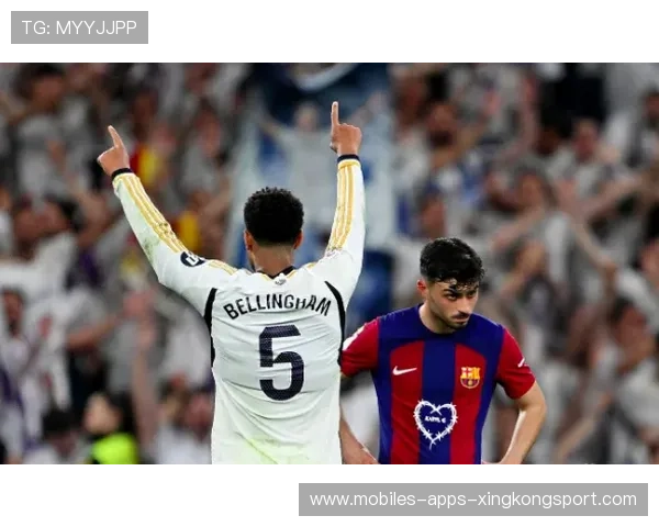 维尼修斯高位断球后推进得分